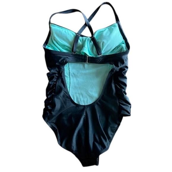 Athleta One-Piece Swimsuit Black Twist-Front Ruched Size 36 B/C - Picture 5 of 6